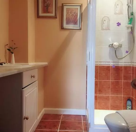 ベッドアンドブレックファースト Edinburgh Travel Guest House