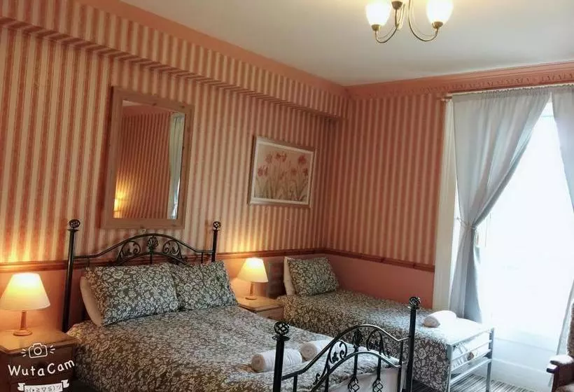 ベッドアンドブレックファースト Edinburgh Travel Guest House