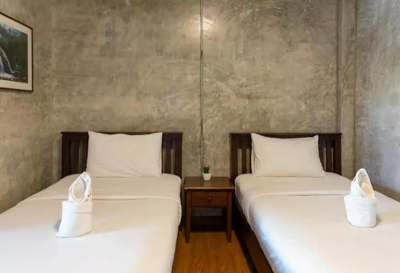 هتل Baansuanramita Resort