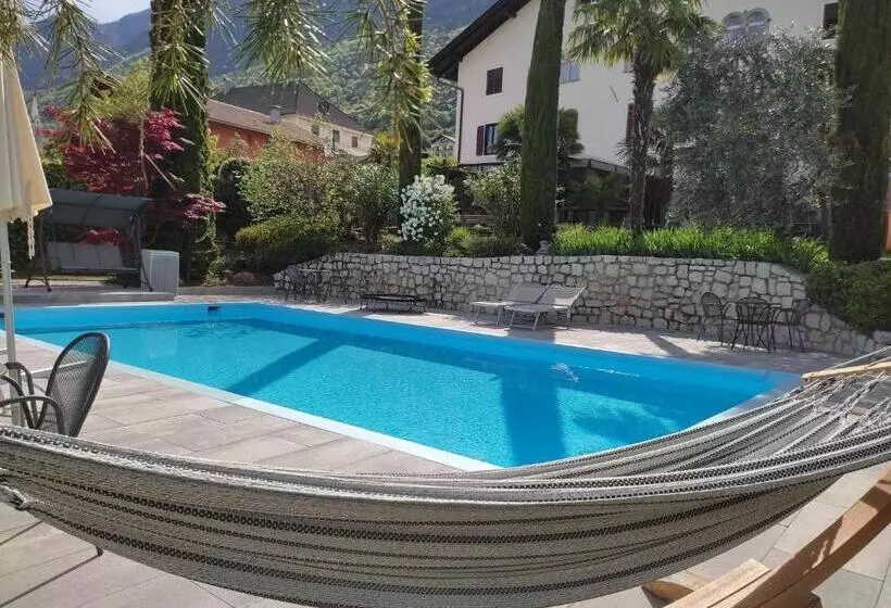 ホテル Garni Brunnenhof