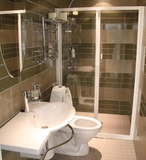 فندق Kruunupuisto