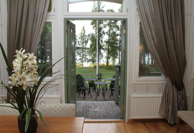 فندق Kruunupuisto