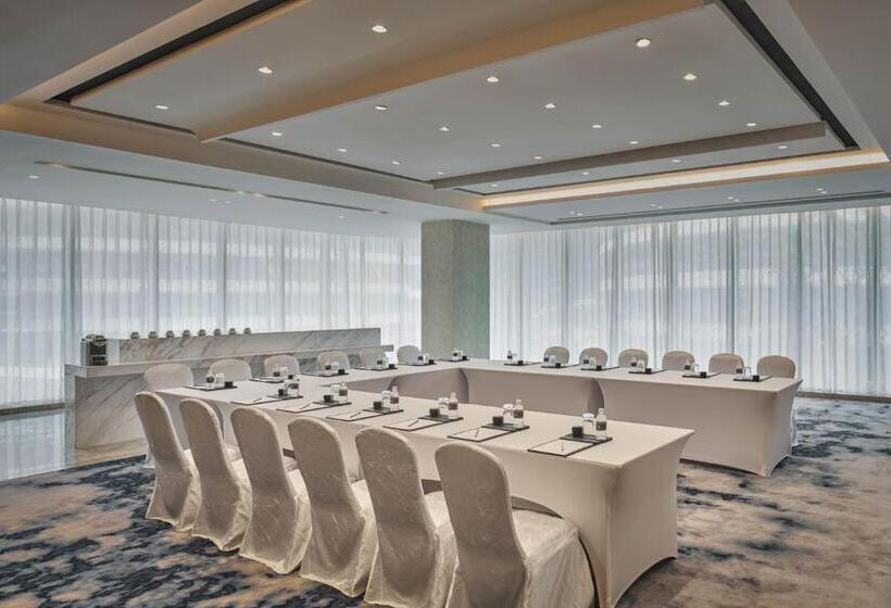 The Qube Hotel Shanghai Hongqiao