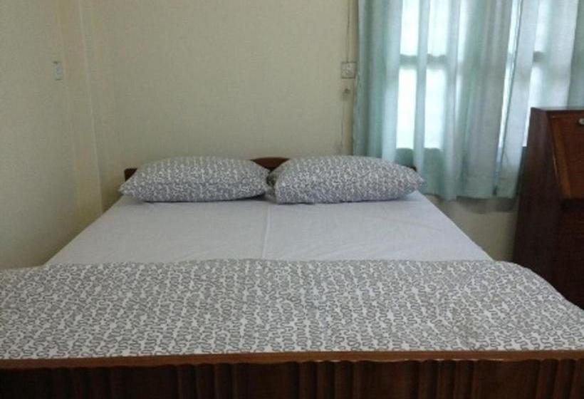 هتل The Rock Villa