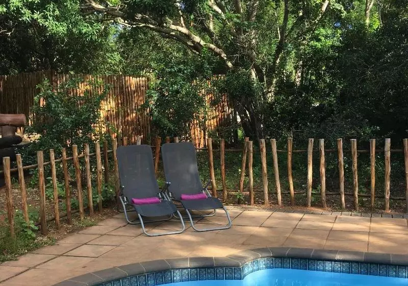 ホテル Umkhumbi Lodge