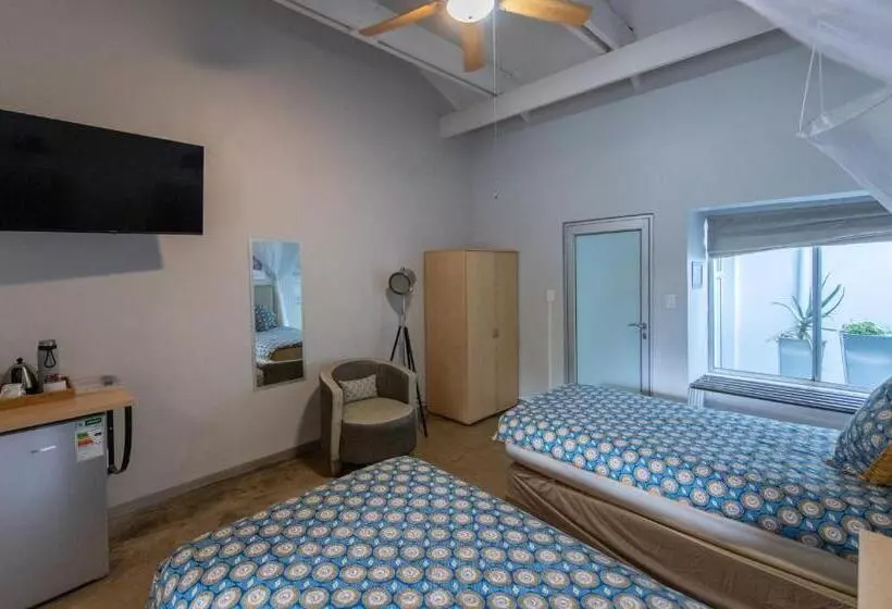هتل Vondelhof Guesthouse