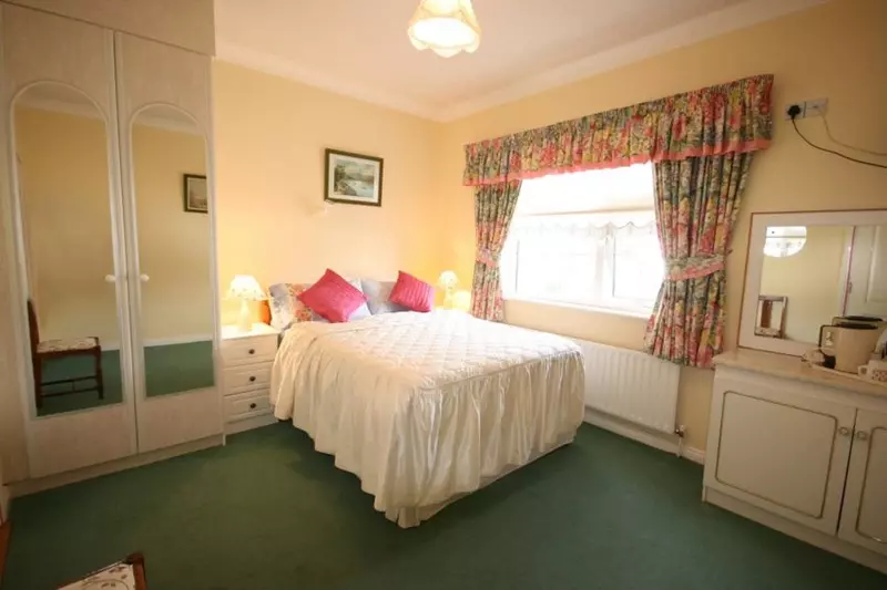 Maple House B&b