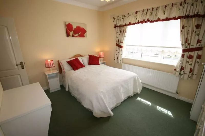 Maple House B&b