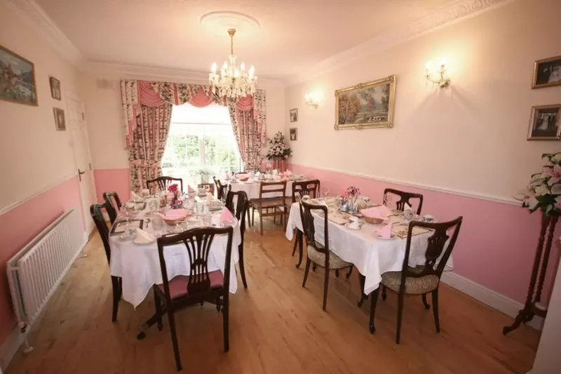 Maple House B&b