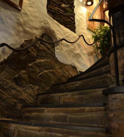 پانسیون Auberge Aal Veinen