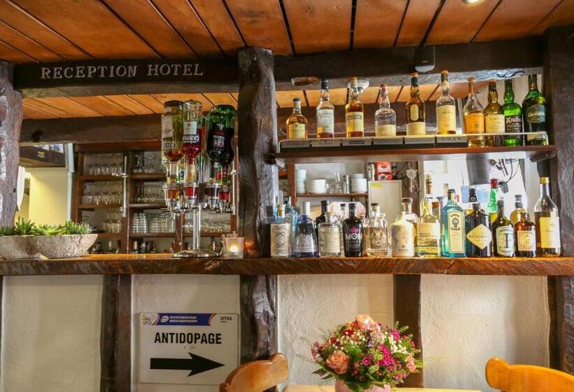 پانسیون Auberge Aal Veinen