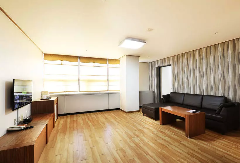 پانسیون Erica Guesthouse