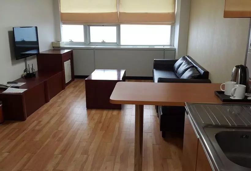 پانسیون Erica Guesthouse