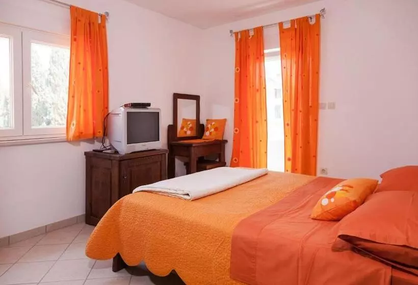 Majatalo Rooms Vesna