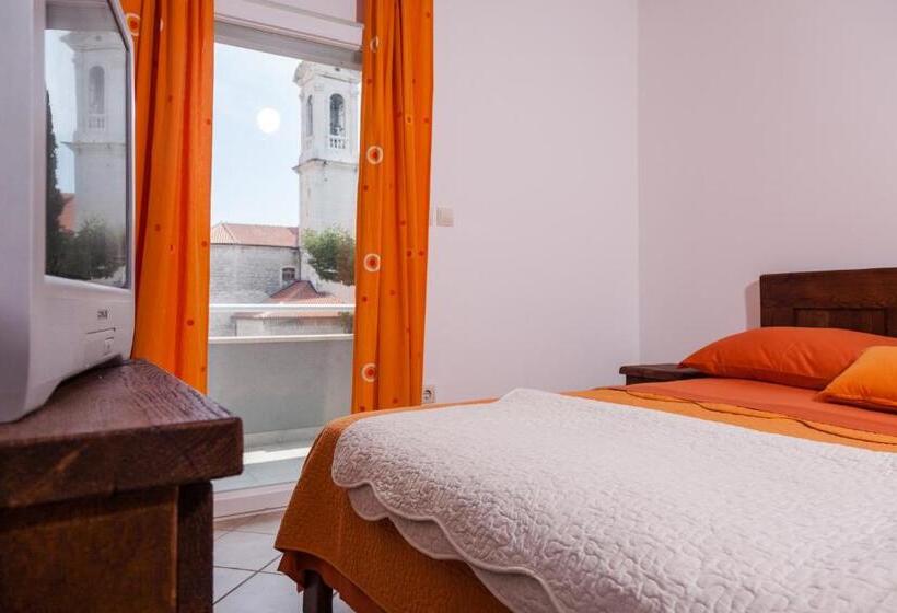 بنسيون Rooms Vesna