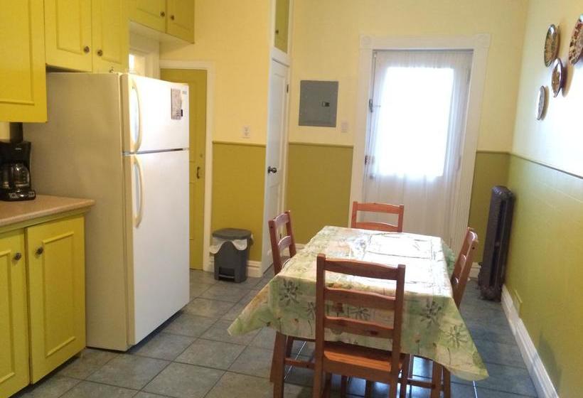 Bed and Breakfast La Victorienne Urbaine