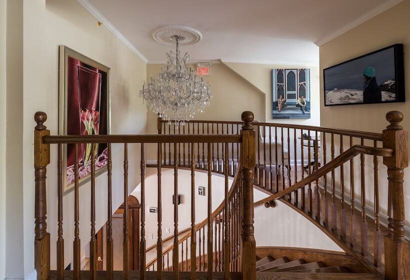 مبيت وإفطار Monroe House Executive Suites