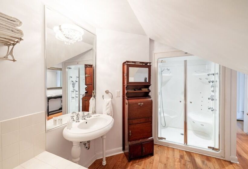 مبيت وإفطار Monroe House Executive Suites