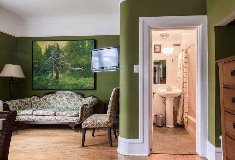 مبيت وإفطار Monroe House Executive Suites