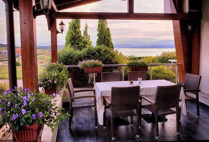 Family Hotel   Restaurant Ring