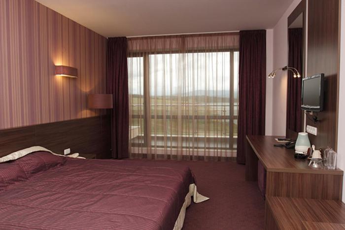 Family Hotel   Restaurant Ring