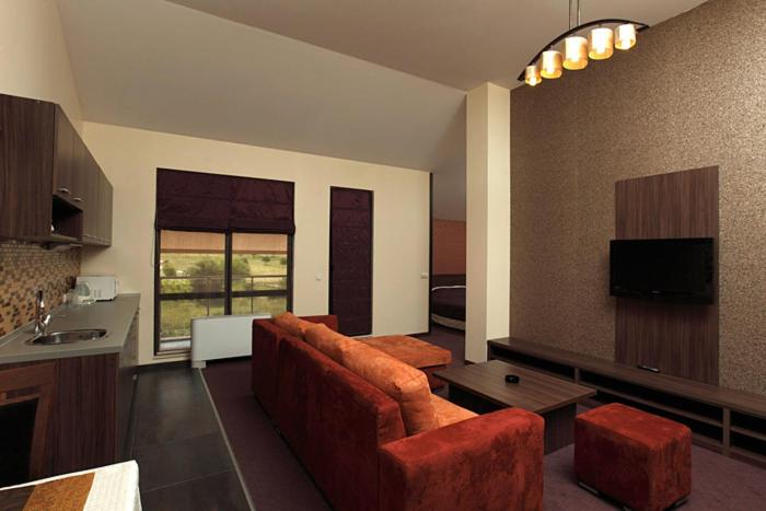 Family Hotel   Restaurant Ring