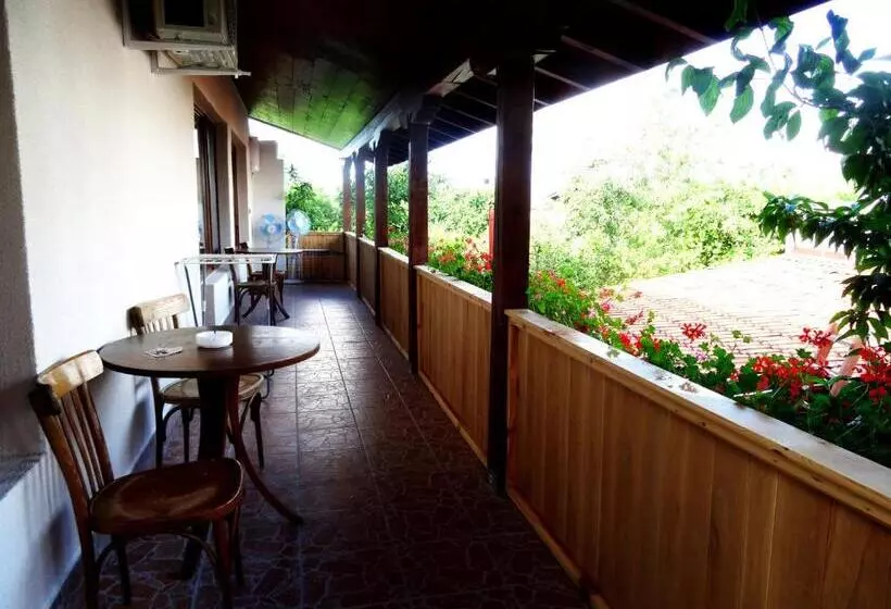 Family Hotel Rose