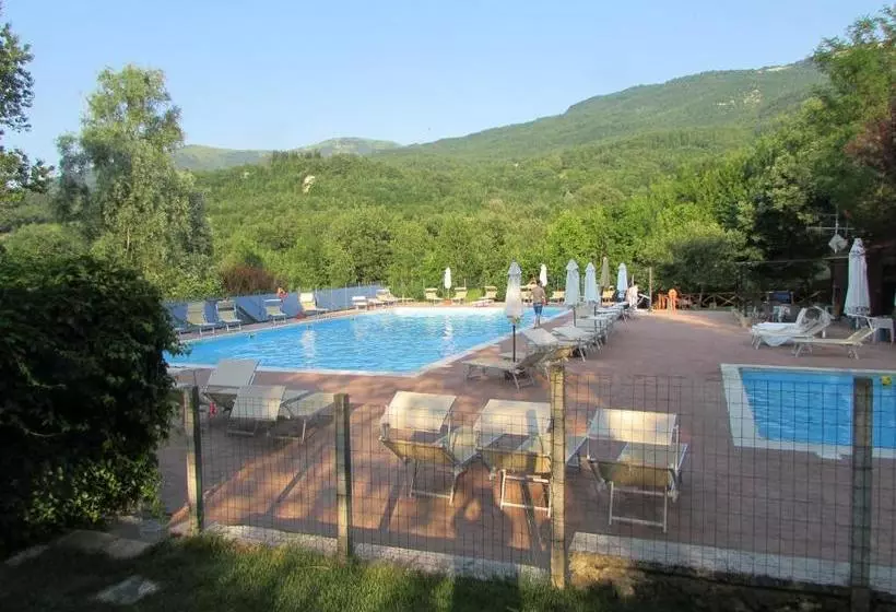 هتل Albergo Lago Verde