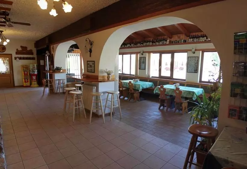 ホテル Albergo Passo Brocon