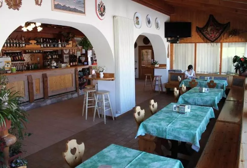 ホテル Albergo Passo Brocon