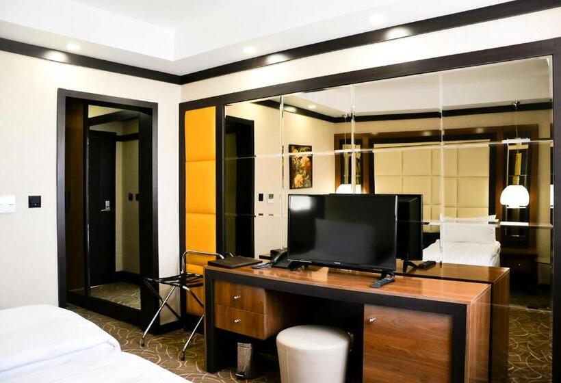 酒店 Cartoon Razgrad