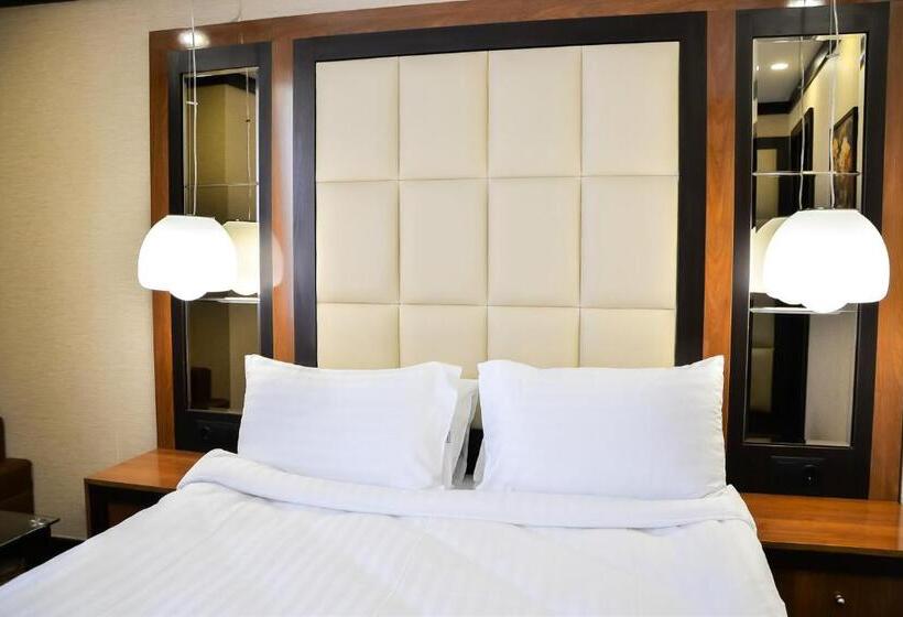 호텔 Cartoon Razgrad