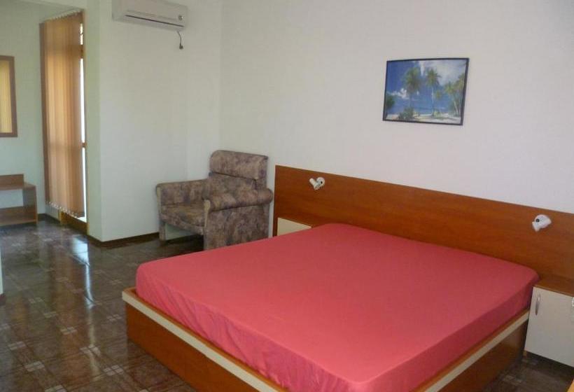 ホテル Coral Family