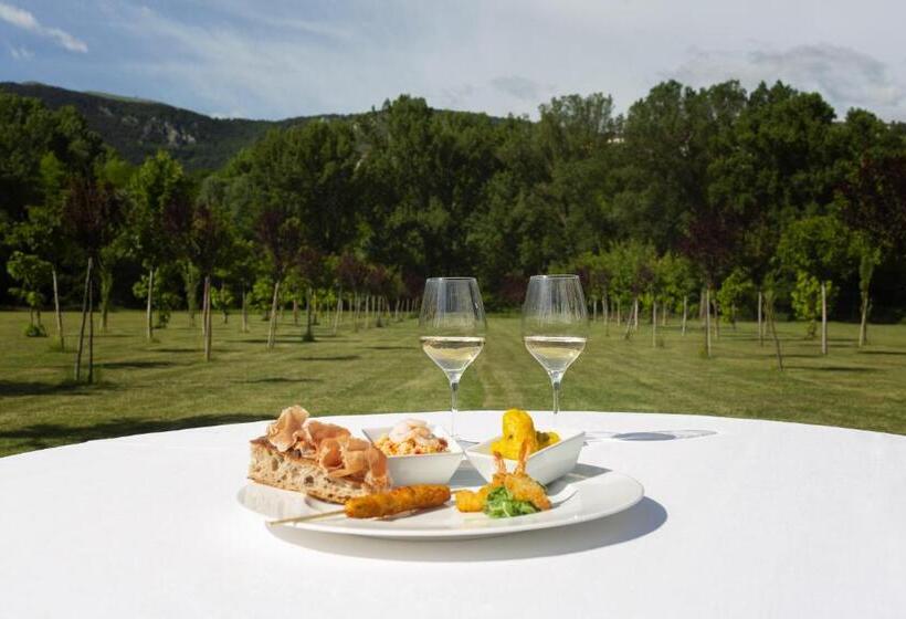 هتل Magione Papale Relais