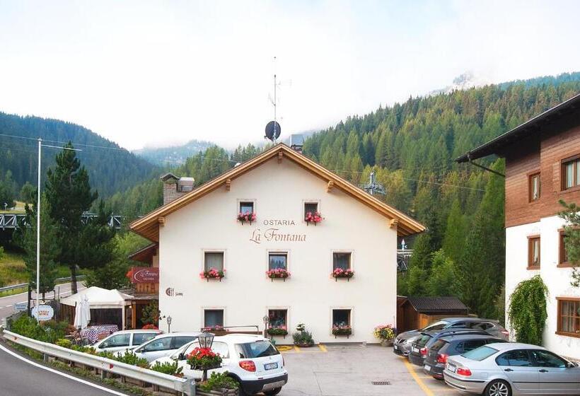 هتل Ostaria La Fontana