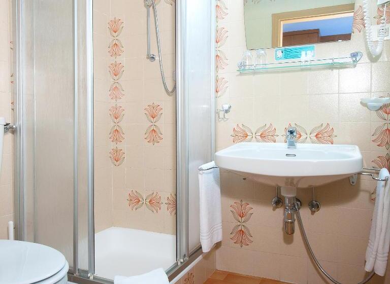 هتل Ostaria La Fontana