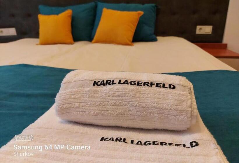 בית מלון כפרי Sharkov Family