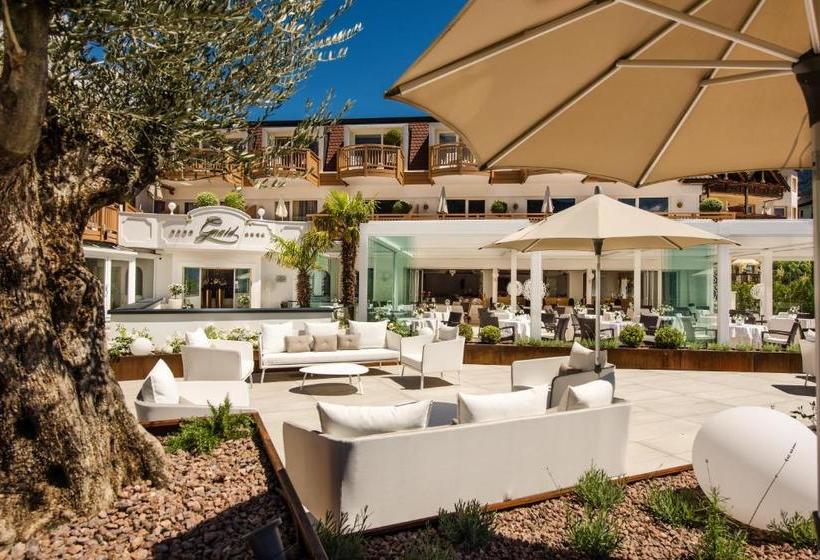 Small & Beautiful Hotel Gnaid