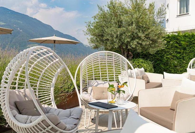 Small & Beautiful Hotel Gnaid