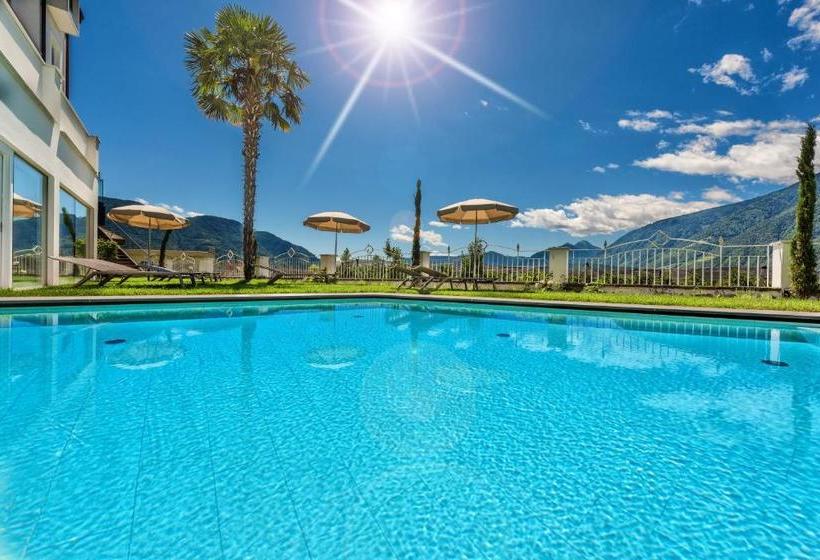 Small & Beautiful Hotel Gnaid