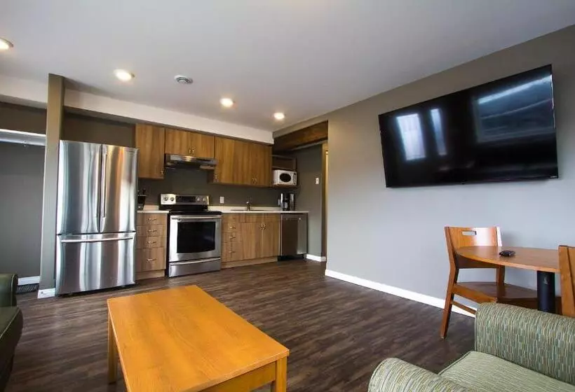 Howey Bay Motel