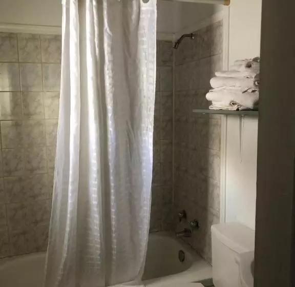 モーテル Superlodge Lloydminster