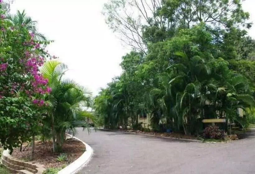 Sunbird Motel