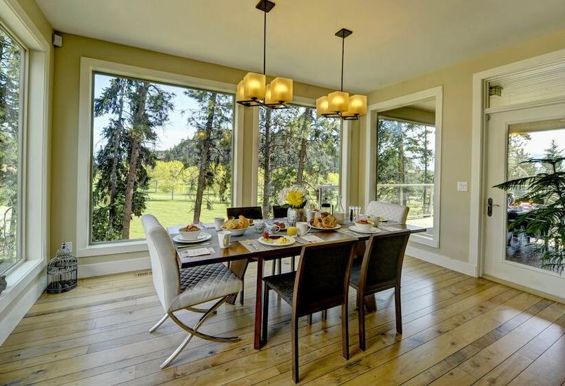 Teehouse Bed And Breakfast