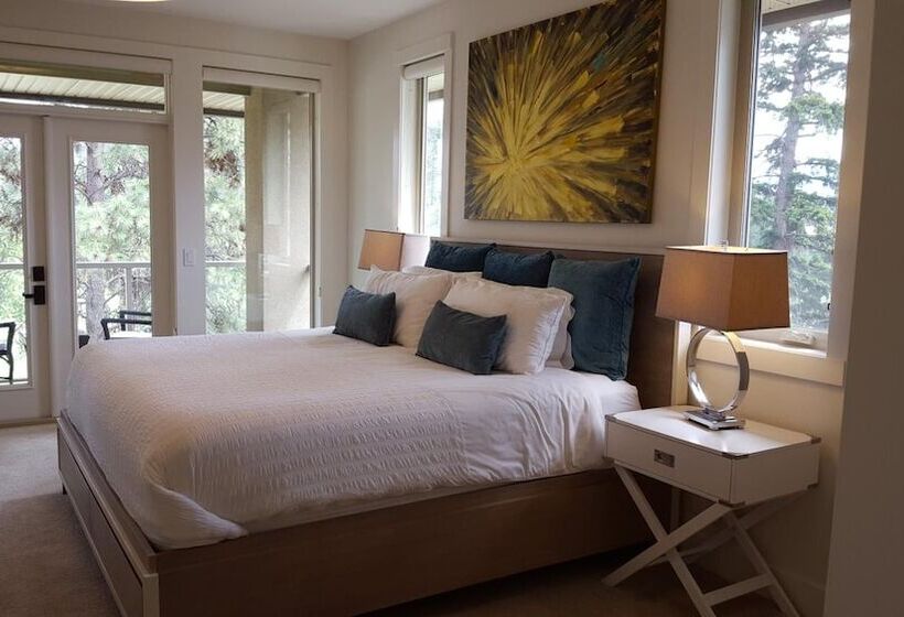 Teehouse Bed And Breakfast