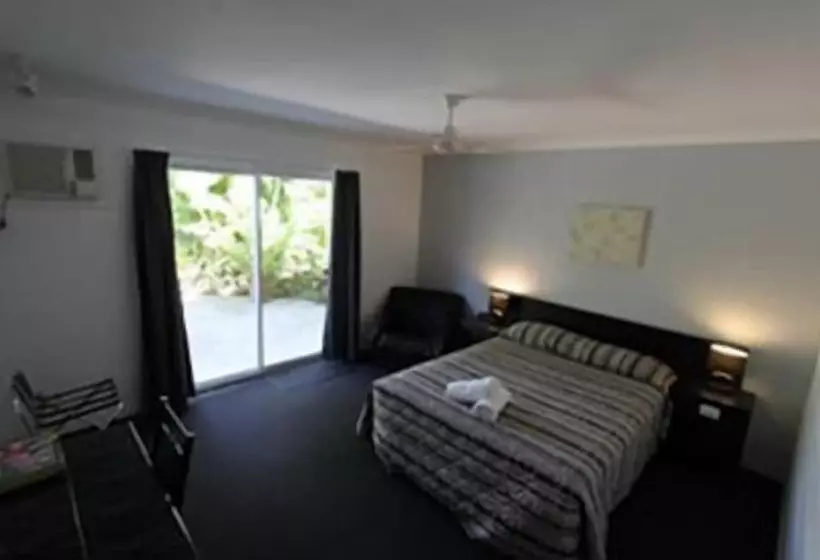 Tully Motel
