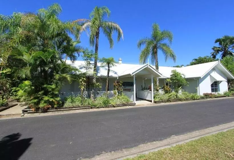 Tully Motel