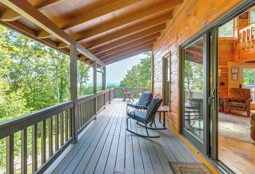 Beautiful Blue Ridge Cabin: Mountain & Lake Views!