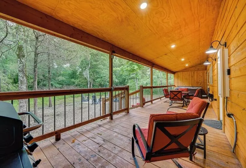 Broken Bow Cabin W/ Private Hot Tub: 14 Mi To Lake