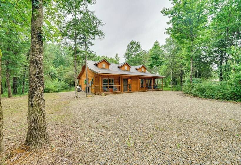 Broken Bow Cabin W/ Private Hot Tub: 14 Mi To Lake